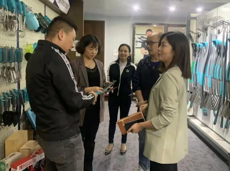 Leaders of Xiaolan Chamber of Commerce Visited(1) Leaders of Xiaolan Chamber of Commerce Visited(1)