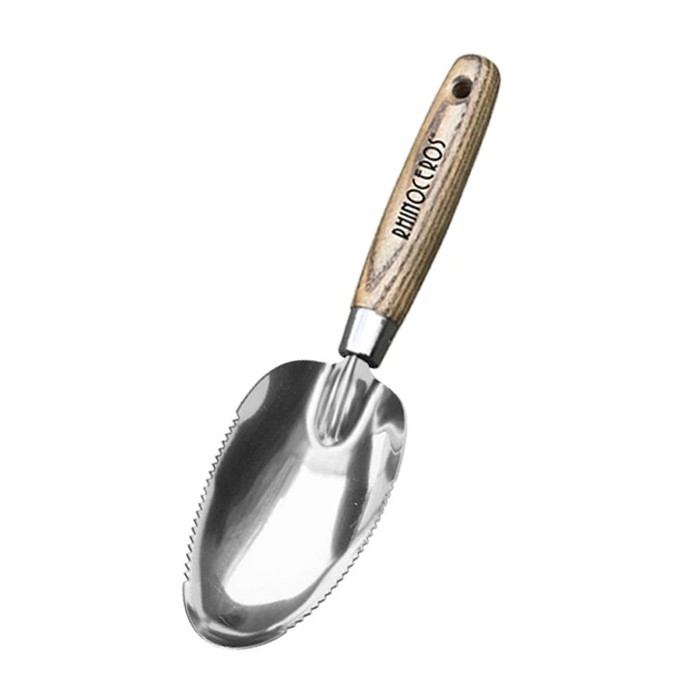 Совок садової землі