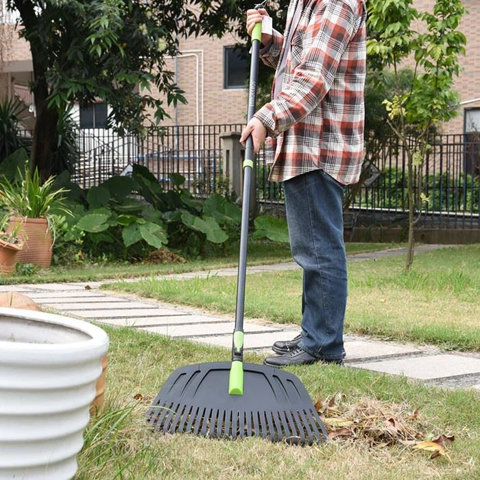Plastic Garden Rake for Collecting Leaves Plastic Garden Rake for Collecting Leaves