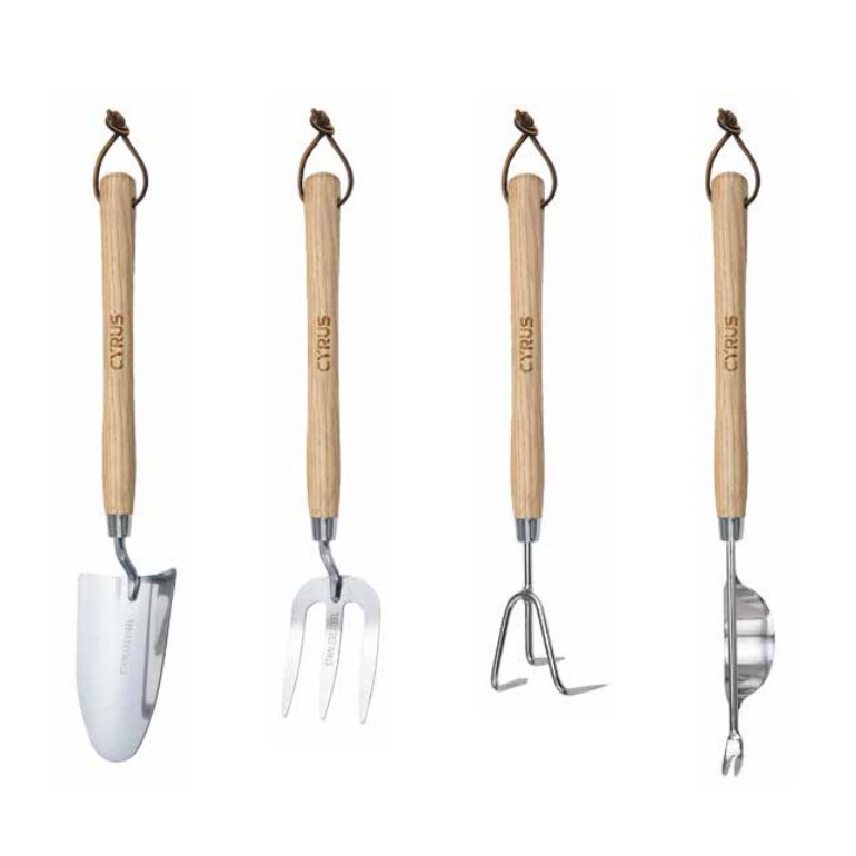 Довго оброблена кельма і вилка